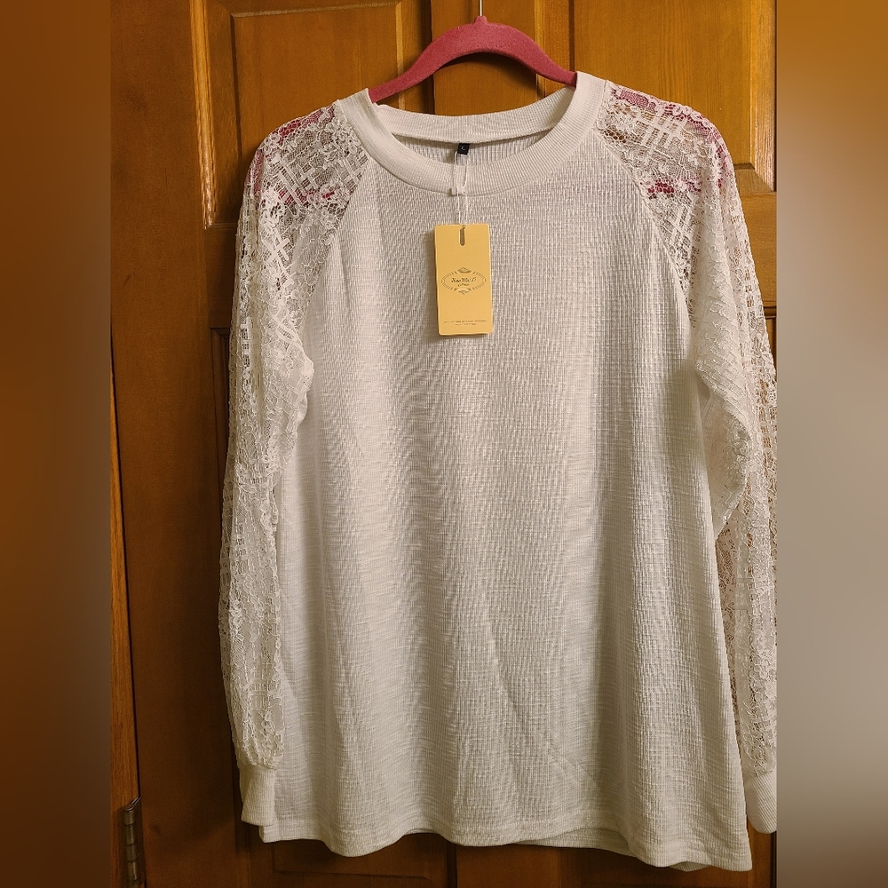 Haomeili Long-sleeved White Lace Size Large Top NWT